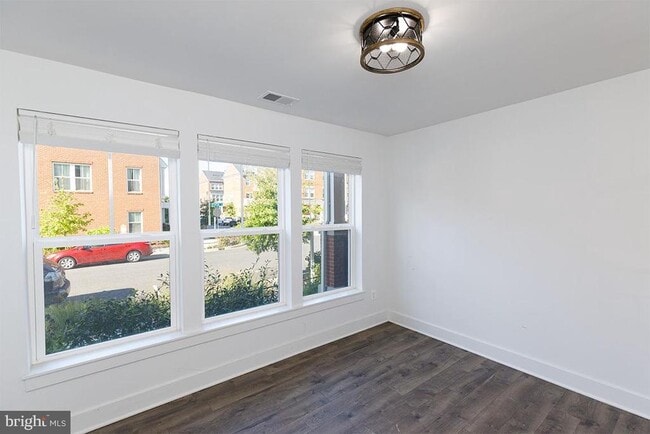 Photo - 1209 Wynton Pl NE