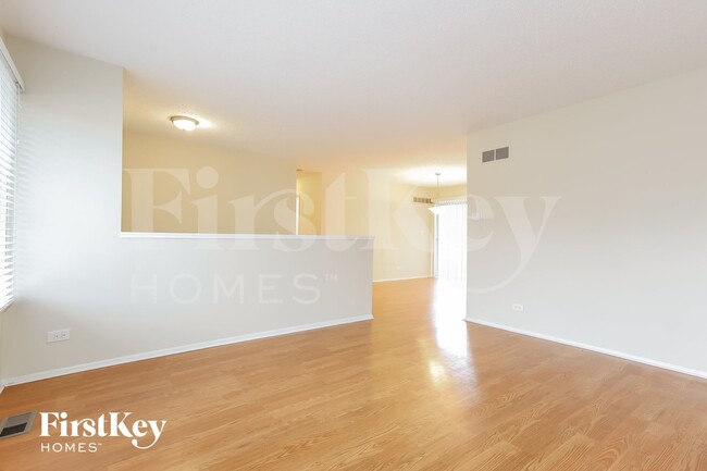 Photo - 185 Mulford Dr