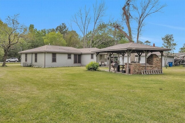 Photo - 1725 Strawn Rd