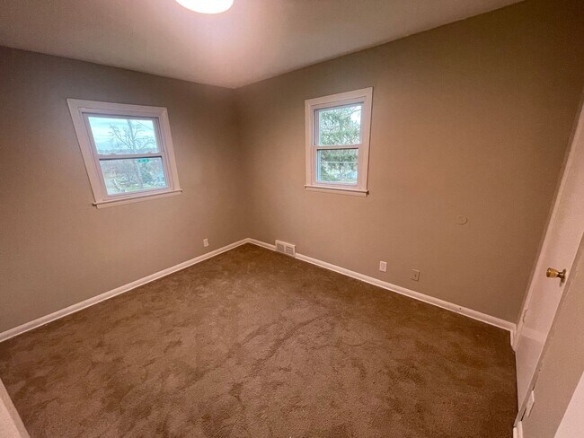 Photo - 3510 S 87th Ave