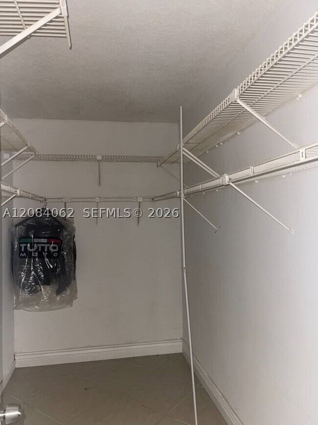 4140 NW 90th Ave Unit 104