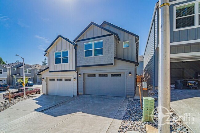 Photo - 121 NE Newhouse Rd