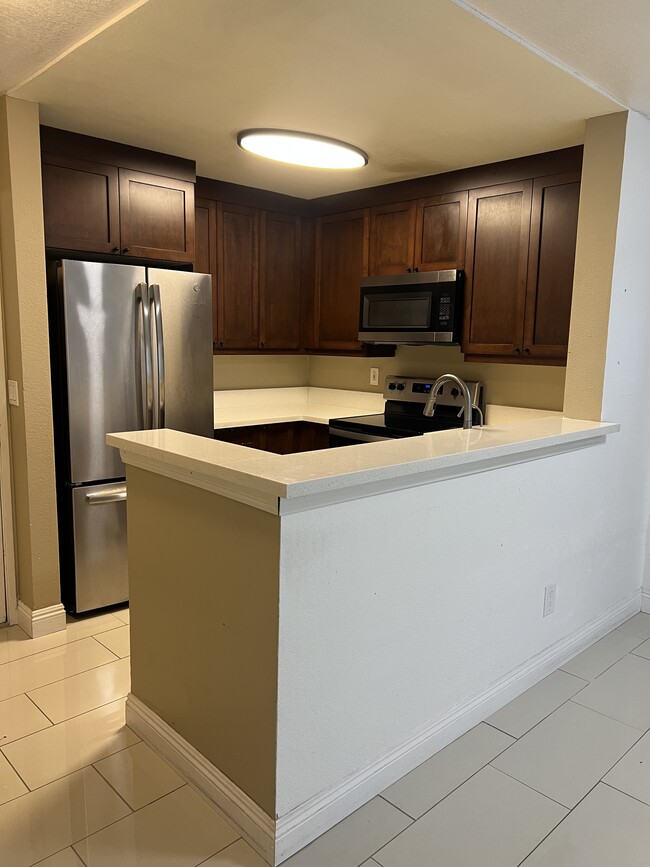 Photo - 3520 Lebon Dr Unidad 5110