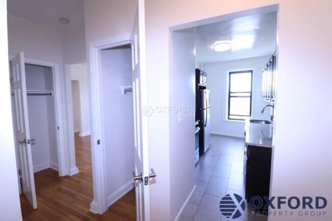 2 bedroom in Queens NY 11354 - 2 bedroom in Queens NY 11354 Condominio Unidad C-2E