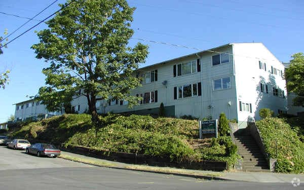 Crown Point Apartments