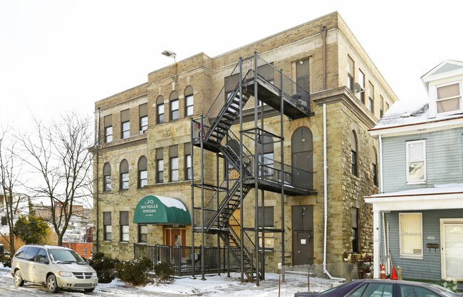 Photo - Rochelle Towers Apartments
