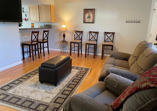 Photo - 864 E Sherwood Hills Dr