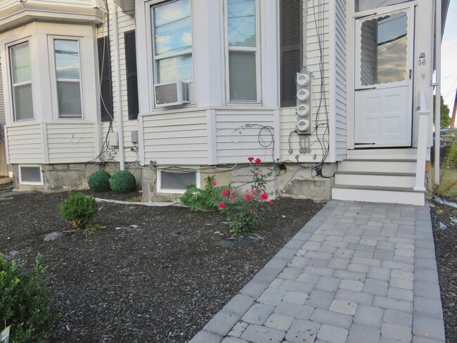 36 Harvard St Unit 1
