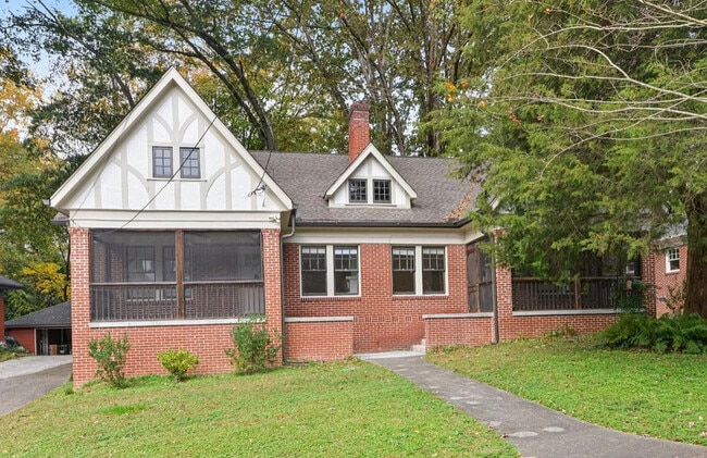 Front - 466 Burlington Rd NE Unit B