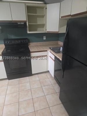 3313 Carambola Cir S