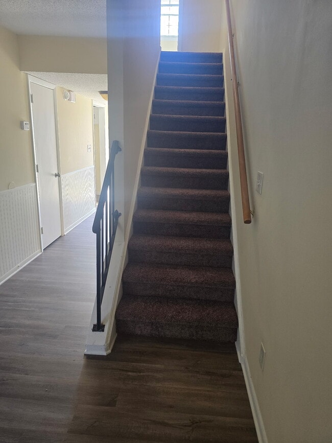 Photo - 2080 Kings Gate Cir SW