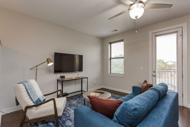 Photo - 1016 18th Ave S Unidad ID1014401P