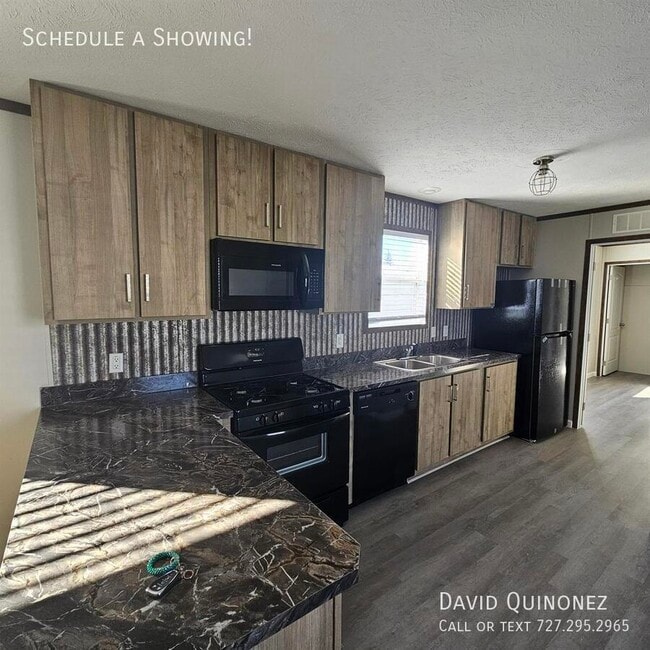 Building Photo - 5705 Heather View Ln