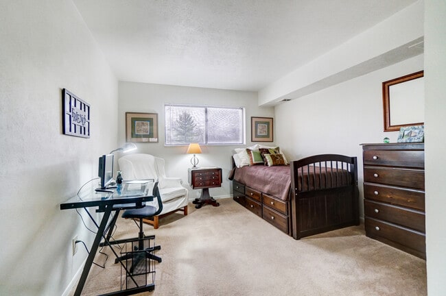 Photo - Campus View Apartments