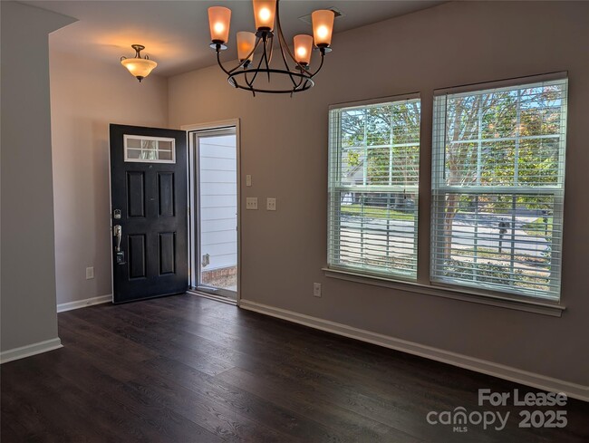 Photo - 4432 Roundwood Ct