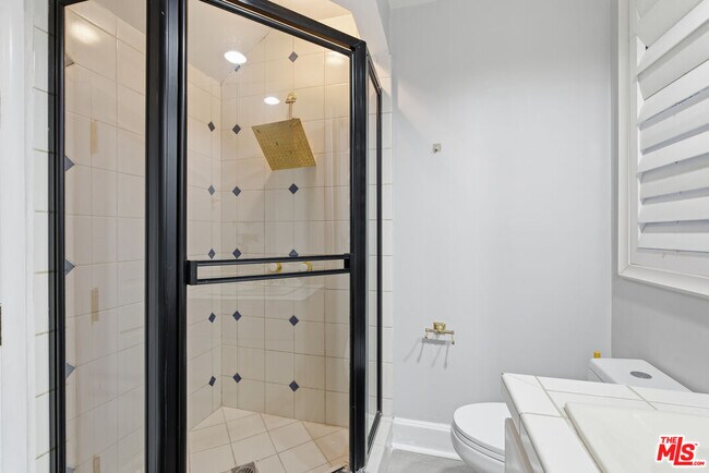 Photo - 703 Trenton Dr