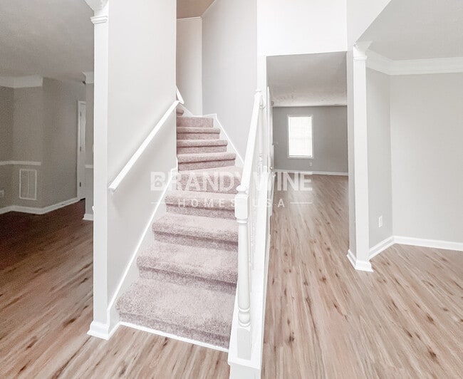 Photo - 980 Brigade St