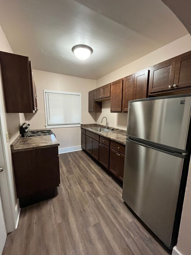 Photo - 1200 1/2 Superior Ave Unidad 1