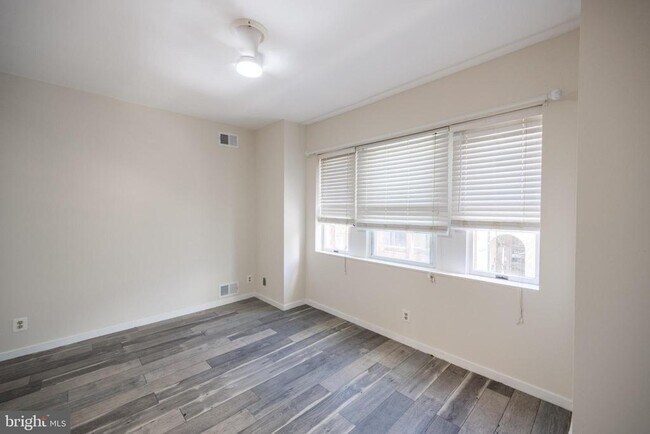 Photo - 1118 South St Unidad A