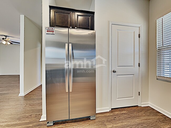 Photo - 334 Cantley Ct