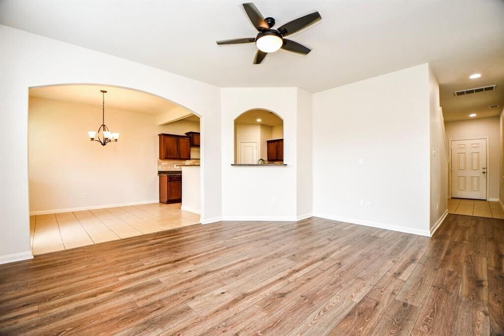Photo - 10909 Panther Ct