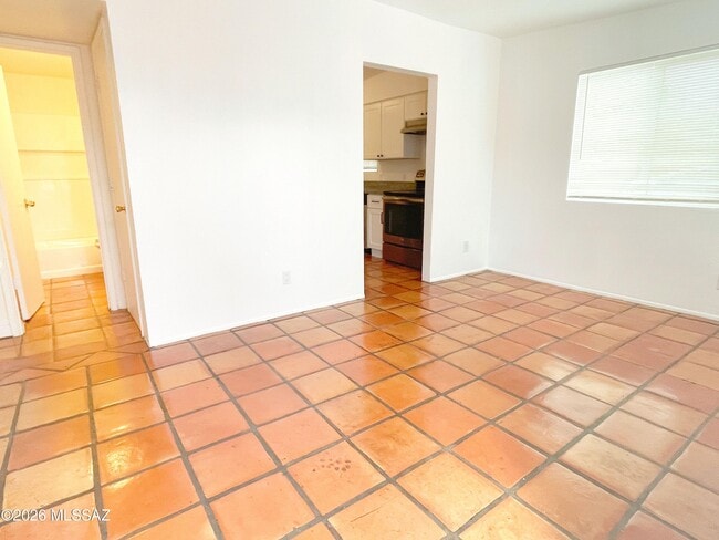 Photo - 1404 W Fresno St Unit 1