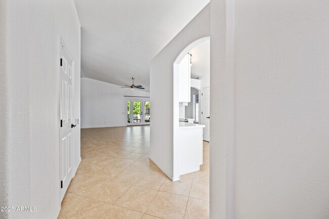 Photo - 2508 E Paraiso Dr