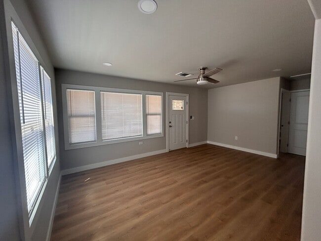 Photo - 13213 9th Ave