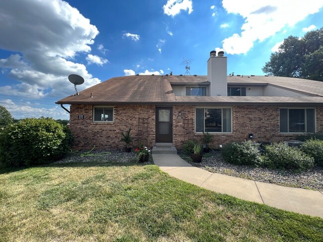 Photo - 8466 144th St W