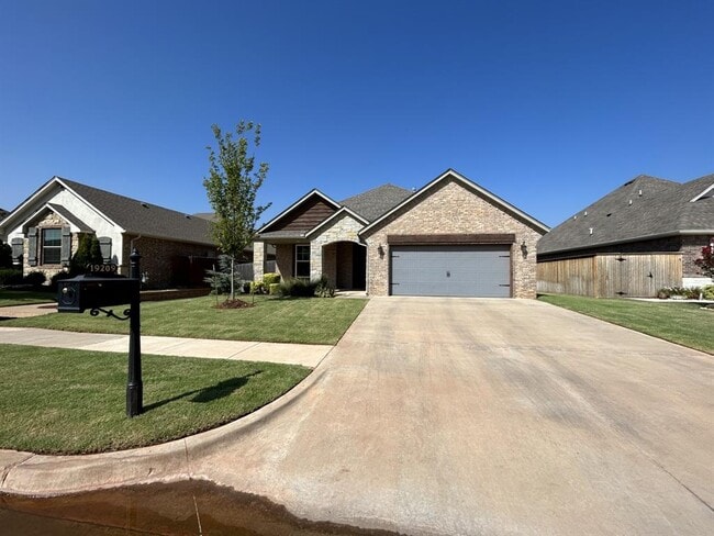 Building Photo - 19209 Rush Springs Ln