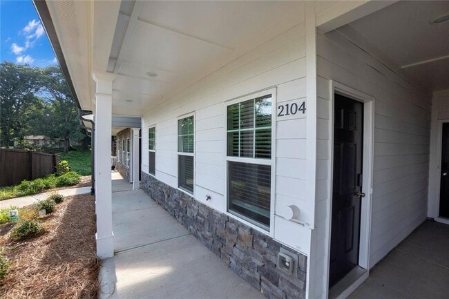 Photo - 2104 Irvin Ct