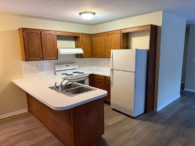 Building Photo - 2645 Kragspough Ct Unit 2645 Kragspough Ct.