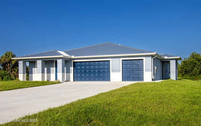 Photo - 2106 Madden Ave