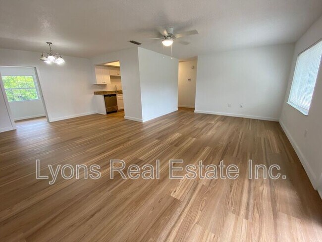 Photo - 3708 Island View Dr