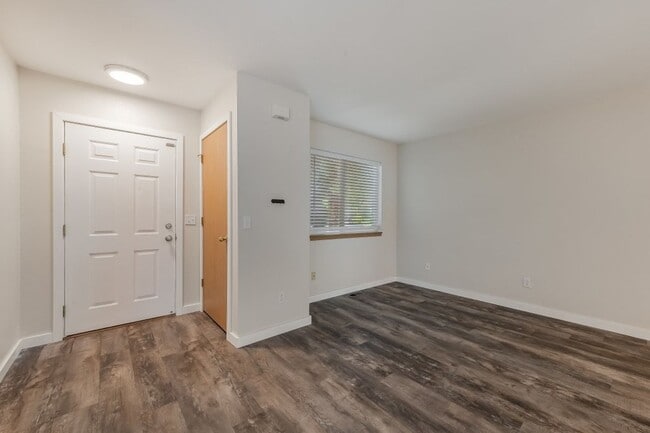 Photo - 4019 E 2nd Ave Unidad 1