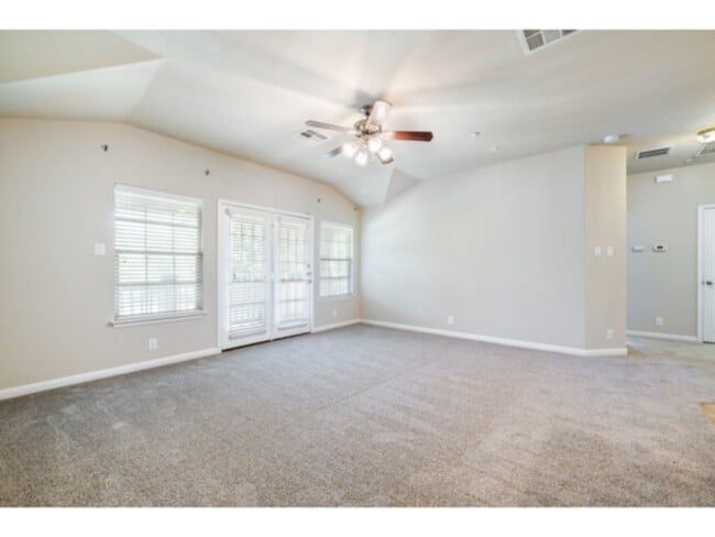 Photo - 1310 W Parmer Ln