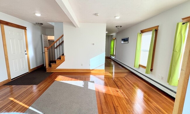 Photo - 2175 Dorchester Ave Unidad 2F