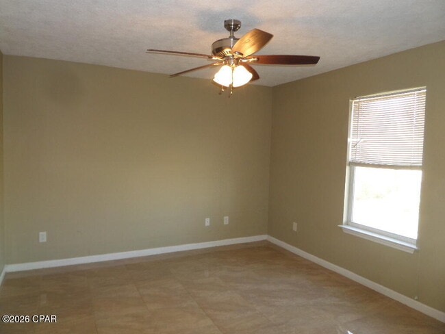 Photo - 6321 Winona St