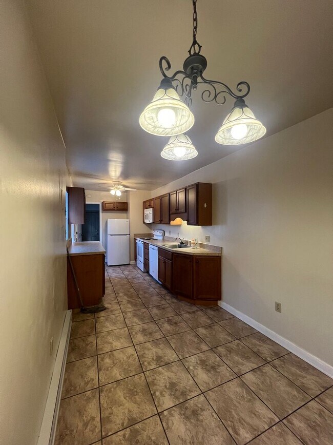 Photo - 617 N 2nd St Unit 2nd Floor