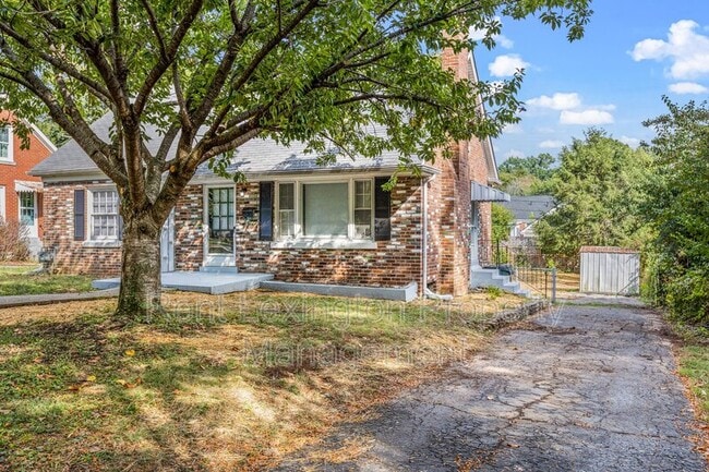 Photo - 312 Boiling Springs Dr