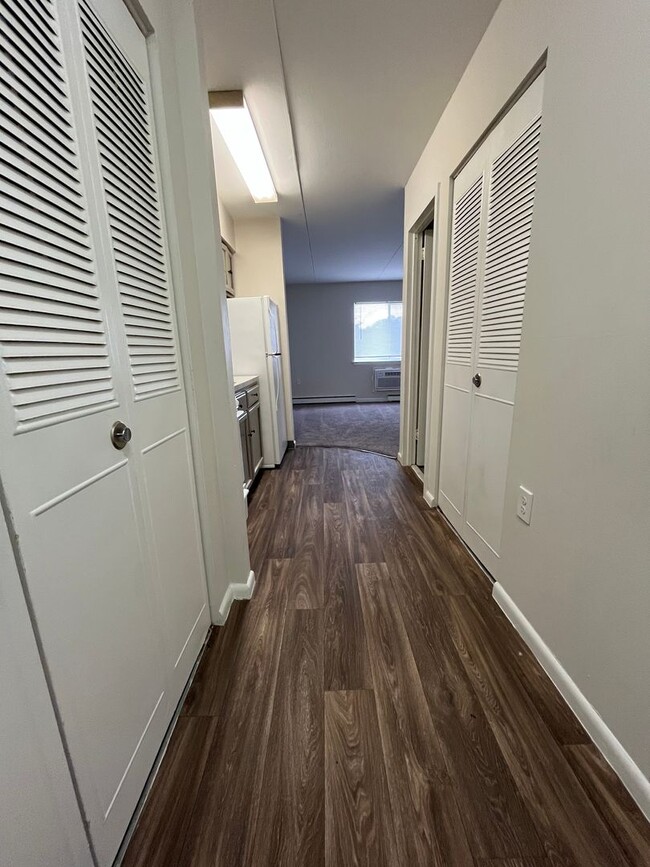 Photo - Lindenwood Apartments