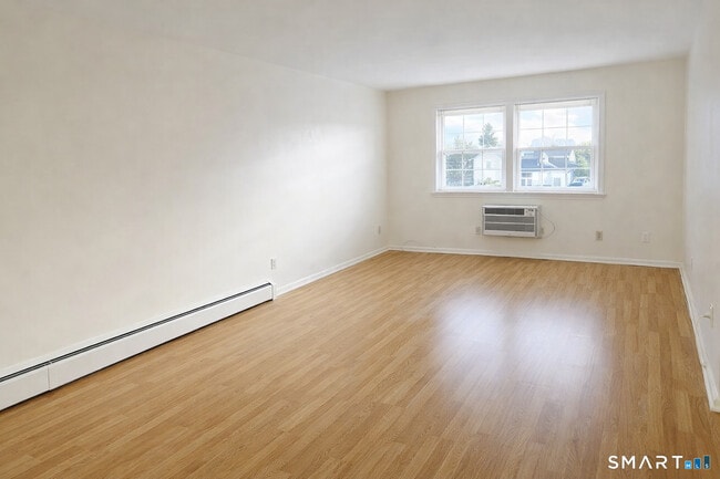 Photo - 84 Broad St Unit 101