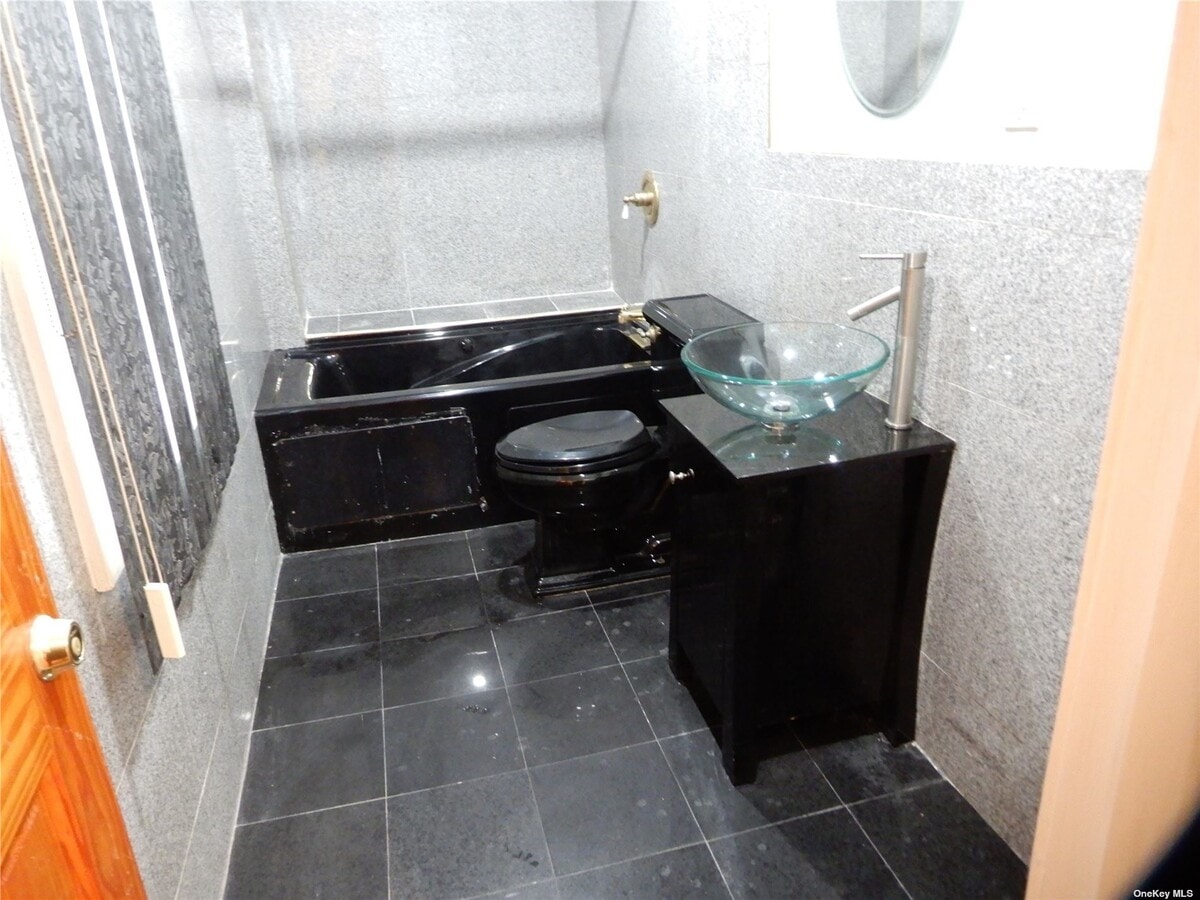 Photo - 223-37 112th Ave Townhome