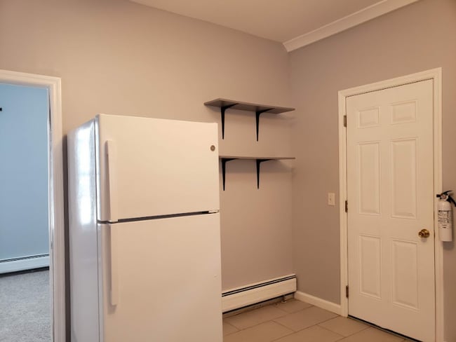 Photo - 17 Gray St Unit Apt 1