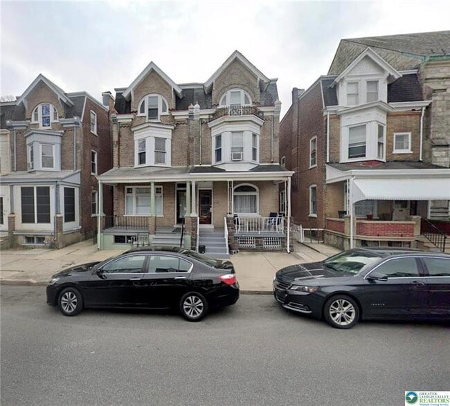Photo - 1438 W Turner St