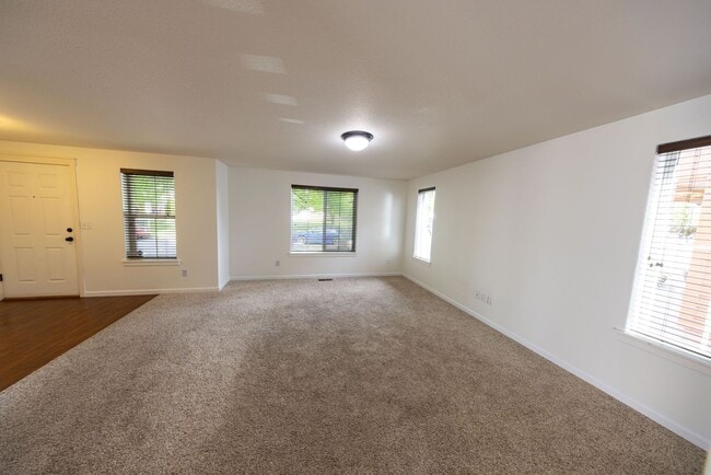 Photo - Three bedroom home one block from Battle Ground Village. - With AC