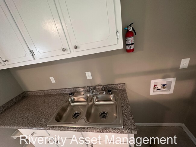 Photo - 4180 Kerwin Dr