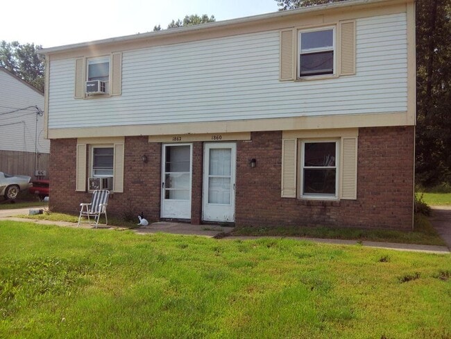 Building Photo - 1860-62 Unit 1860 Rental