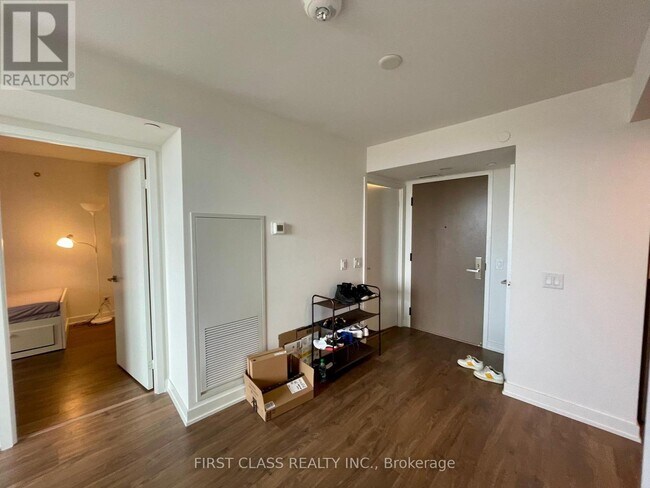 Photo - 30 Tretti Wy Unit 520