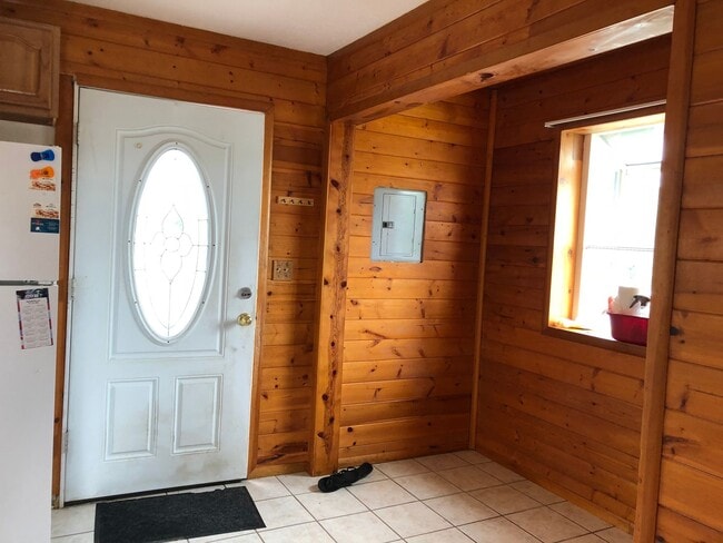 Photo - Cute Cabin style home!